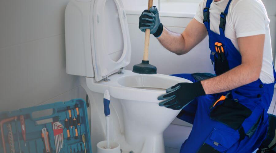 Local expert plumbing services in Talladega, AL
